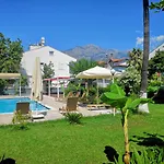 Anita Noch 4*