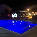 Anita Noch 4*
